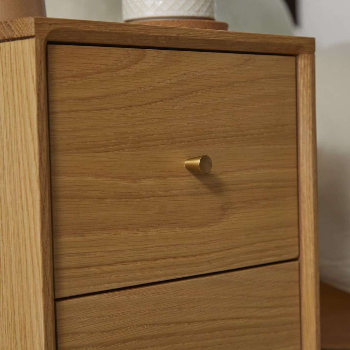 Wright Narrow Oak Bedside Table - Zalynco